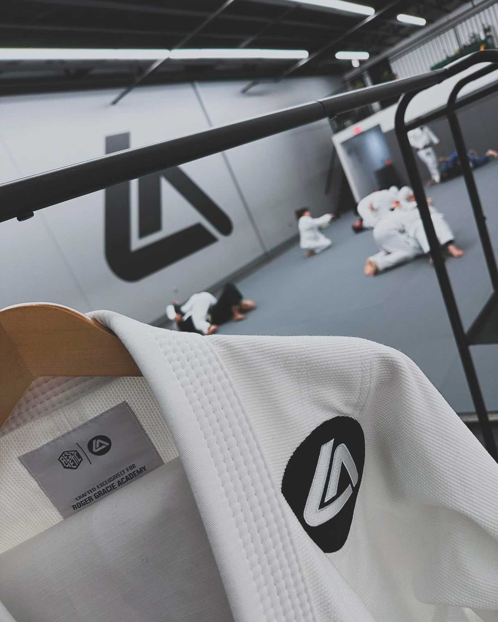 Roger Gracie Academy — Content on rotating screens (4)